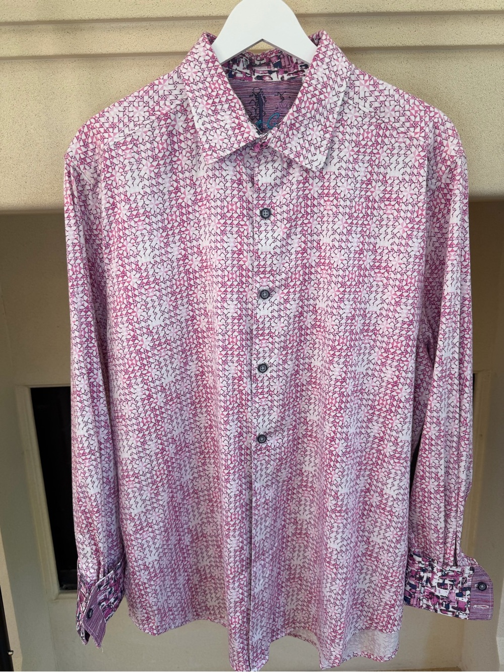 Robert Graham Pink and White Patterned Shirt